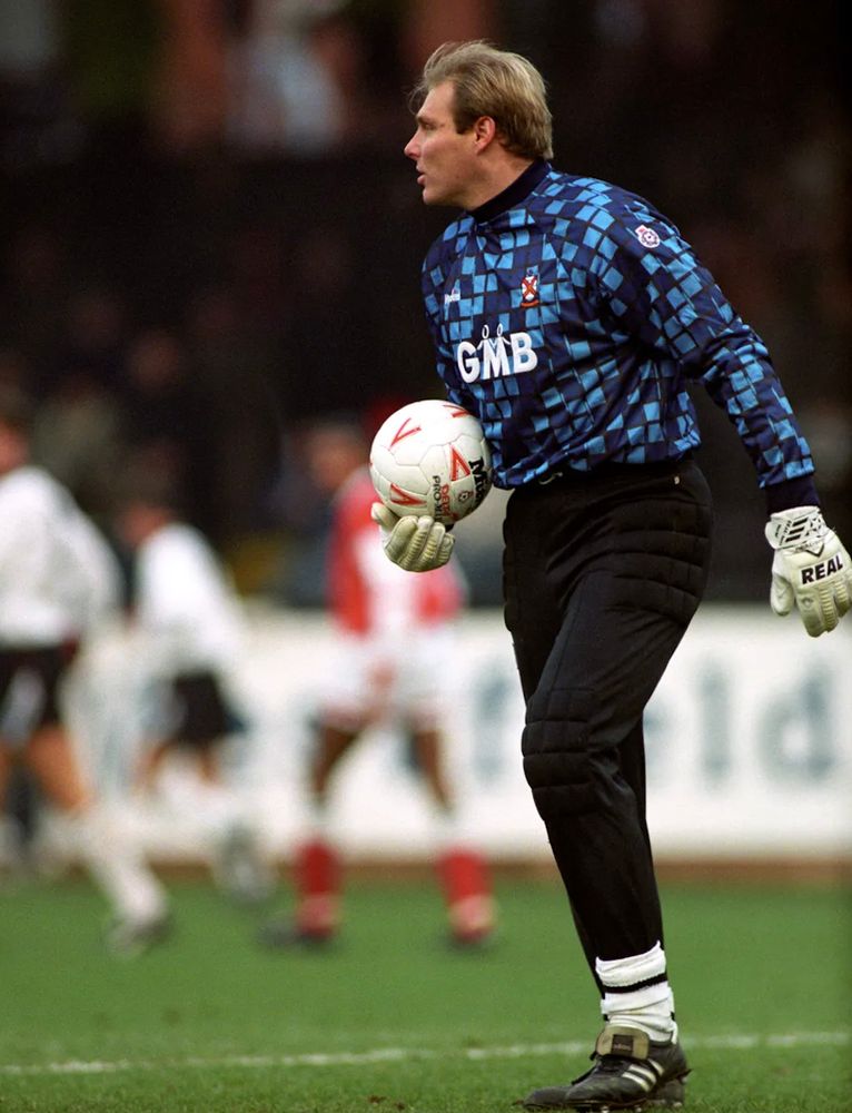 Jim Stannard in action for Fulham
