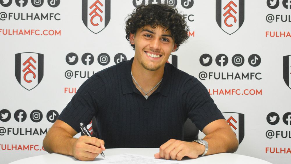 Fulham defender Devan Tanton signs his new contract