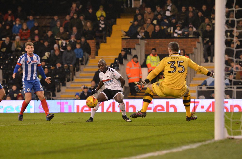 Neeskens Kebano scores his first Fulham goal