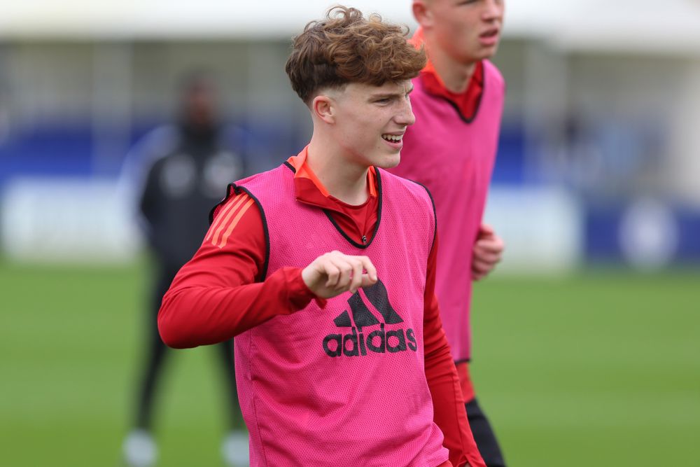 Quinn Schutter warms up ahead of Chelsea U18s vs Fulham U18s Quinn Schutter warms up ahead of Chelsea U18s vs Fulham U18s