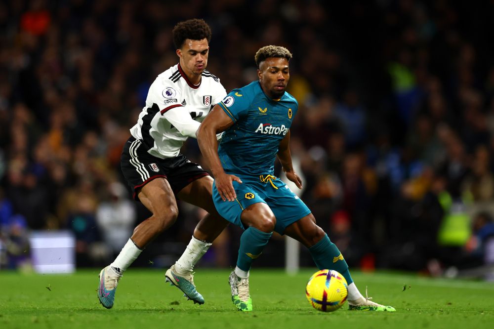 Antonee Robinson challenges Adama Traore