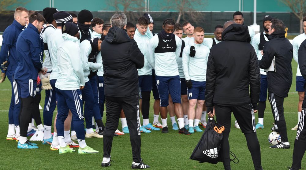 Marco Silva addresses his players ahead of a training session
