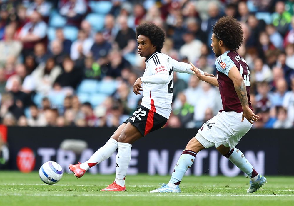 Willian in action against Aston Villa