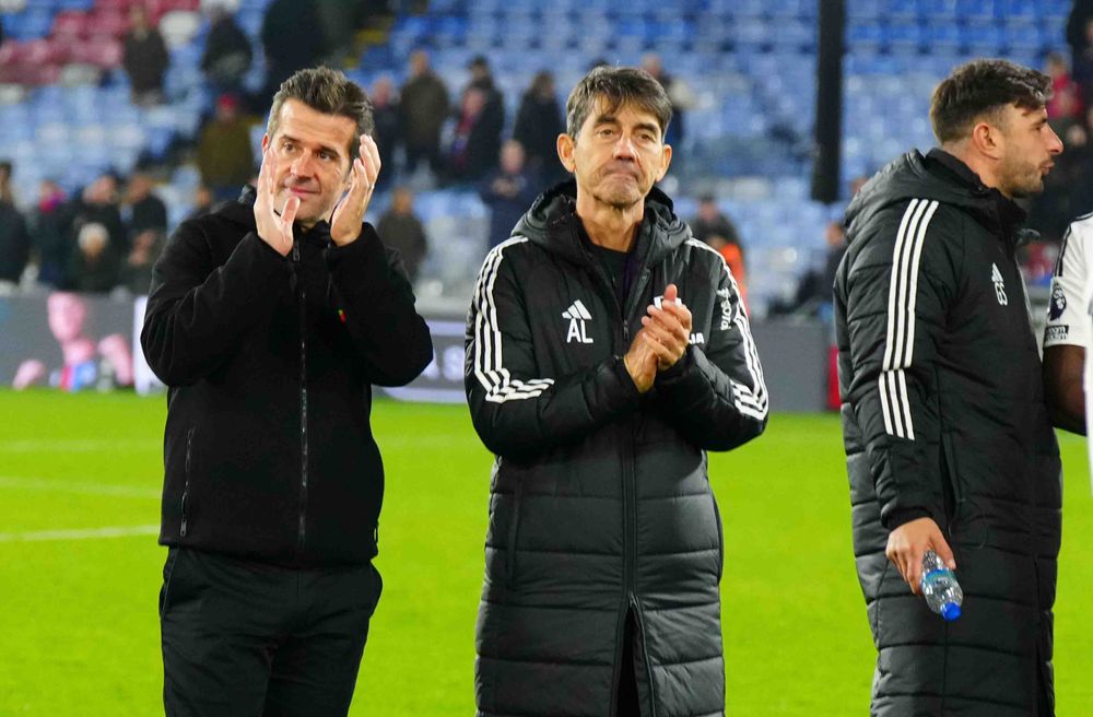 Marco Silva applauds the Fulham fans Marco Silva applauds the Fulham fans