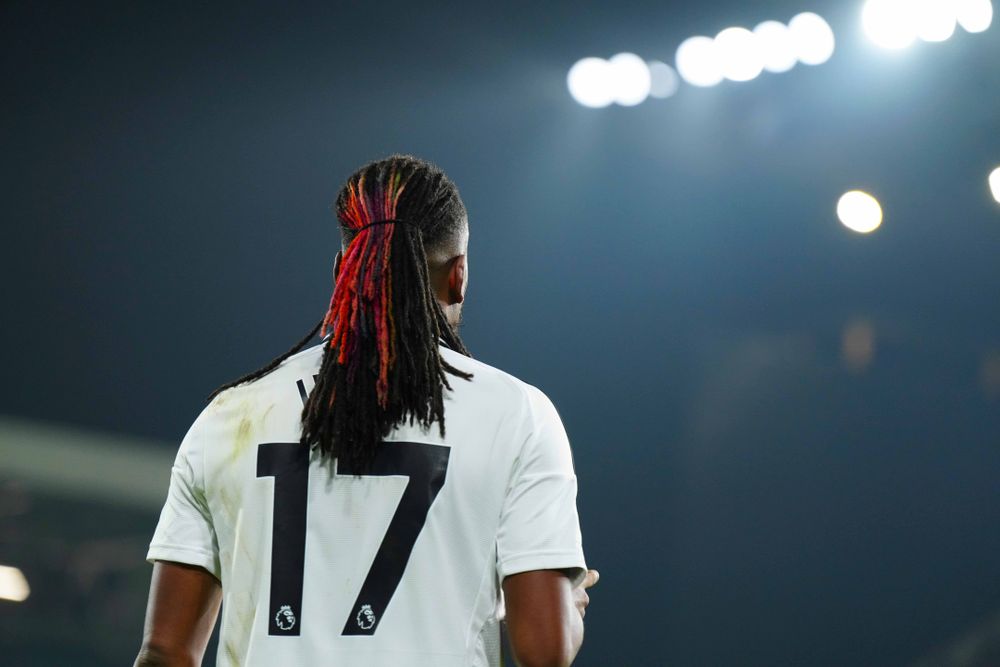 Alex Iwobi during Fulham's match against Brentford Alex Iwobi during Fulham's match against Brentford