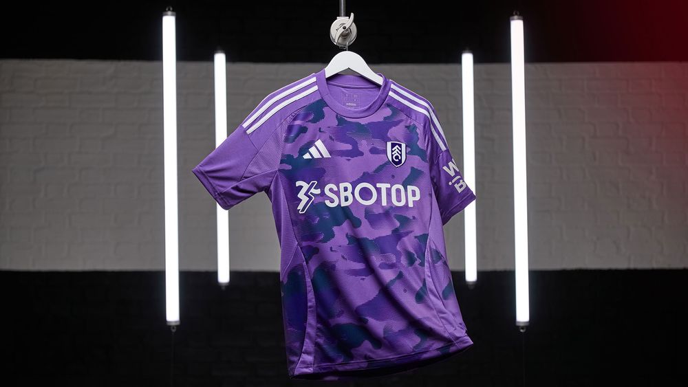 24/25 Third Kit Product Shot