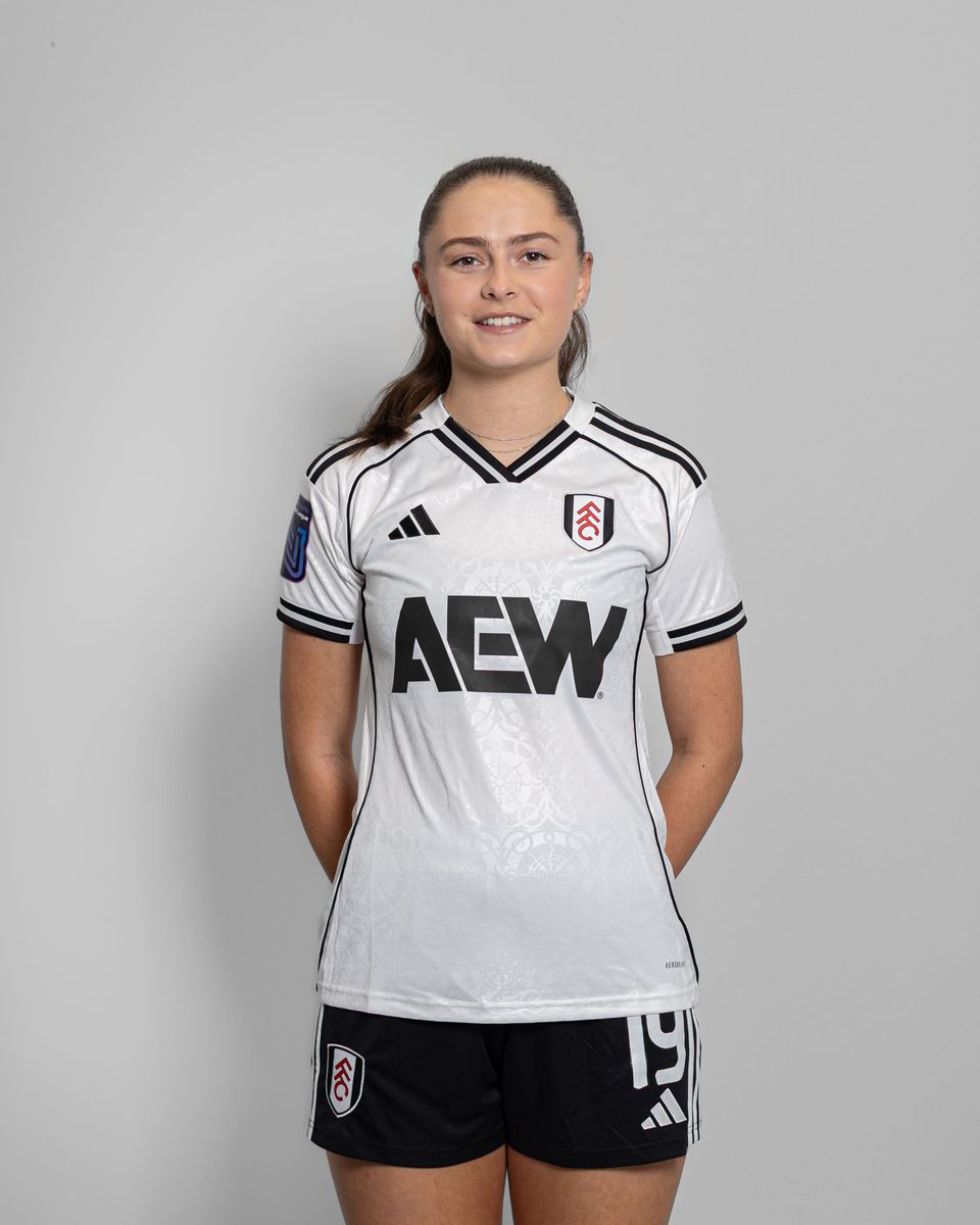 Lily Stevens