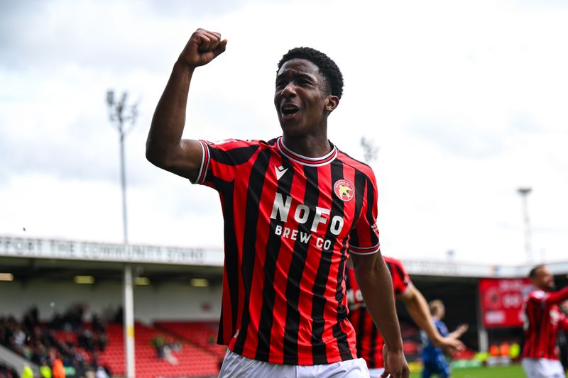 Loan Round-Up: Loupalo-Bi off the mark for Walsall